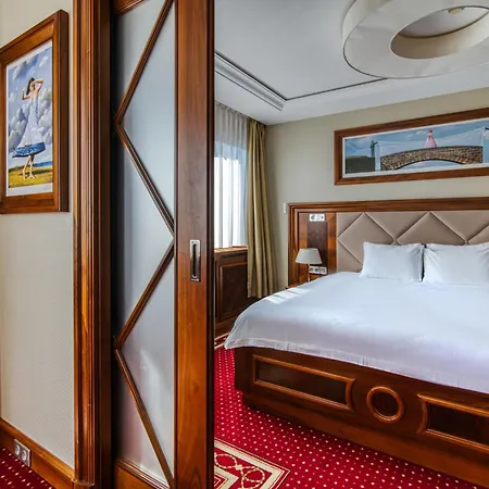 Otel Haffner & - Destigo