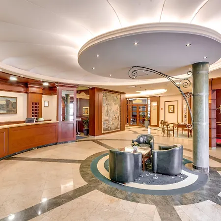 Hotell Haffner & - Destigo Sopot