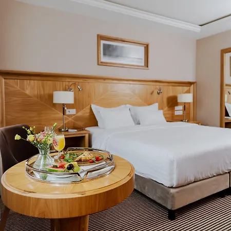 Haffner & - Destigo Hotel 5*